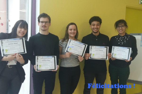 REMISE DES ATTESTATONS (FCIL WEB-MARKETING)